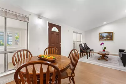 19204 Avenue Of The Oaks, Newhall, CA 91321 - Photo 17