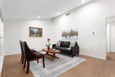 19204 Avenue Of The Oaks #B, Newhall, CA 91321 - Photo 9