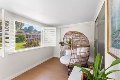 19204 Avenue Of The Oaks, Newhall, CA 91321 - Photo 3