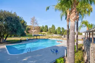 19204 Ave Of The Oaks, Newhall, CA 91321 - Photo 29