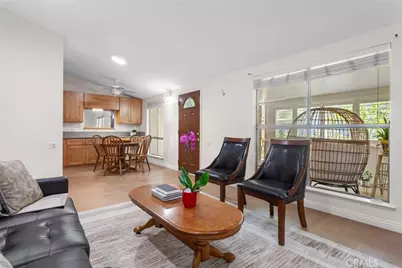 19204 Avenue Of The Oaks, Newhall, CA 91321 - Photo 11