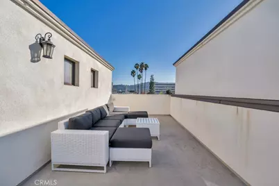 10832 W Riverton Court, Toluca Lake, CA 91602 - Photo 29