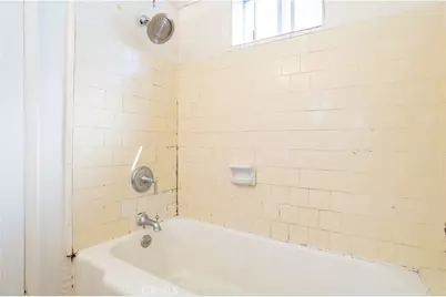 17525 Kingsbury Street, Granada Hills, CA 91344 - Photo 31