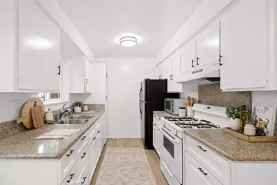 11138 Aqua Vista #55, North Hollywood, CA 91602 - Photo 3