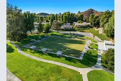 19401 Oak Crossing, Newhall, CA 91321 - Photo 43