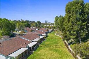 19401 Oak Crossing, Newhall, CA 91321 - Photo 31