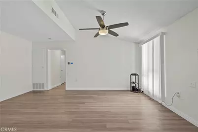19156 Avenue Of The Oaks #B, Newhall, CA 91321 - Photo 19