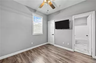 22157 Barrington, Saugus, CA 91350 - Photo 35