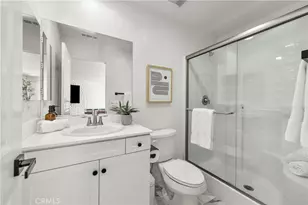 22157 Barrington, Saugus, CA 91350 - Photo 9