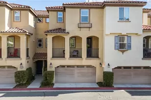 22157 Barrington, Saugus, CA 91350 - Photo 1