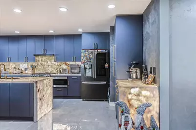 2240 N Parish, Burbank, CA 91504 - Photo 17