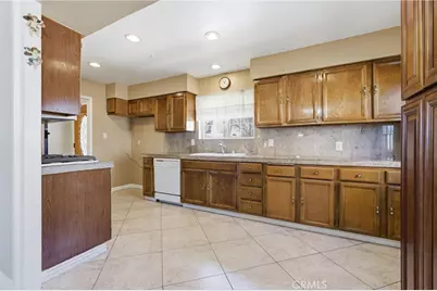 44508 Lostwood Avenue, Lancaster, CA 93534 - Photo 5