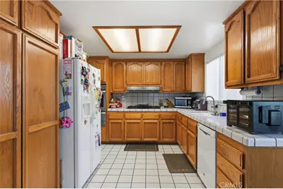 16711 Parthenia Street #2, North Hills, CA 91343 - Photo 11