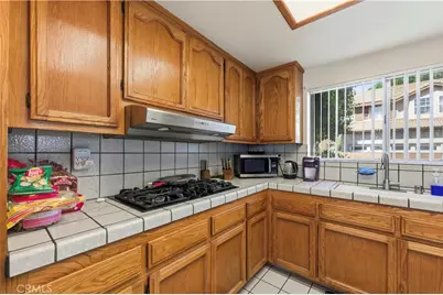 16711 Parthenia Street #2, North Hills, CA 91343 - Photo 9