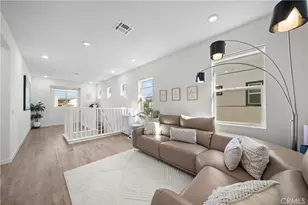 27616 Symphony Pl, Valencia, CA 91381 - Photo 23