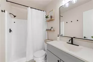 5001 Stoney Creek Rd, Culver City, CA 90230 - Photo 13