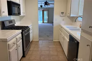 506 W Olive St, Corona, CA 92882 - Photo 7