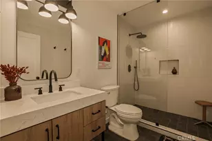3715 Hillcrest Dr, Los Angeles, CA 90016 - Photo 17