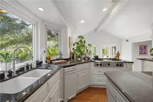 15533 Saddleback Dr, Canyon Country, CA 91387 - Photo 27