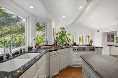 15533 Saddleback Drive, Canyon Country, CA 91387 - Photo 29