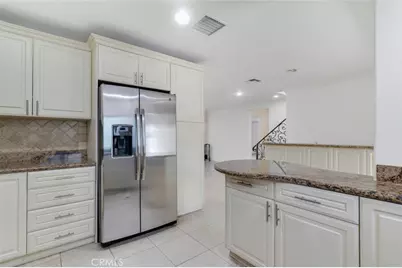 5063 Serrania Avenue, Woodland Hills, CA 91364 - Photo 7