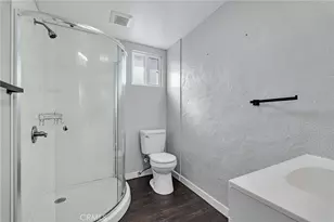 70 W Claremont St, Pasadena, CA 91103 - Photo 27