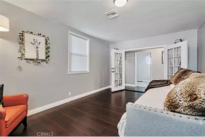 70 W Claremont St, Pasadena, CA 91103 - Photo 17