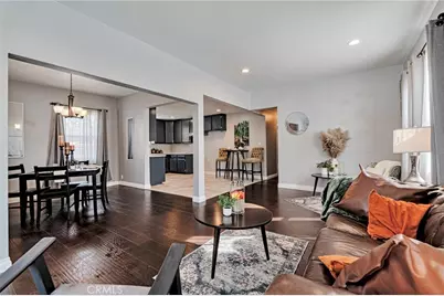 70 W Claremont St, Pasadena, CA 91103 - Photo 9