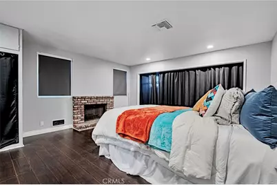 70 W Claremont St, Pasadena, CA 91103 - Photo 15