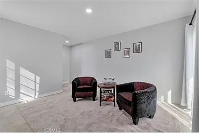 70 W Claremont St, Pasadena, CA 91103 - Photo 21