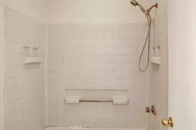 21309 Eucalyptus #203, Newhall, CA 91321 - Photo 5