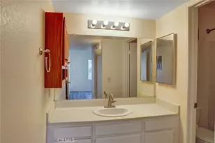 21309 Eucalyptus, Newhall, CA 91321 - Photo 5