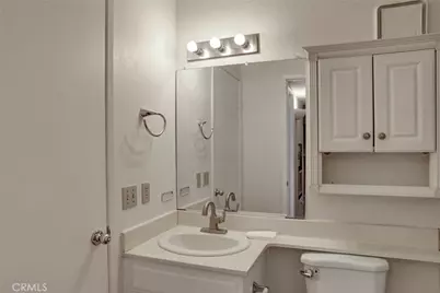 21309 Eucalyptus #203, Newhall, CA 91321 - Photo 11