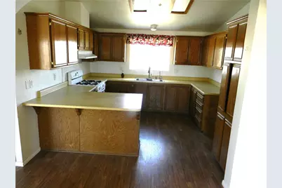 16846 E Avenue T, Llano, CA 93544 - Photo 15