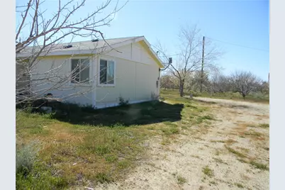 16846 E Avenue T, Llano, CA 93544 - Photo 3