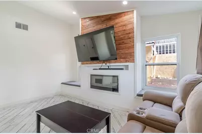 15931 Foothill, Rancho Cascades, CA 91342 - Photo 7