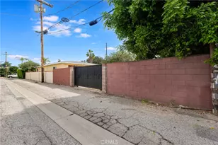 6339 Cleon St, North Hollywood, CA 91606 - Photo 15