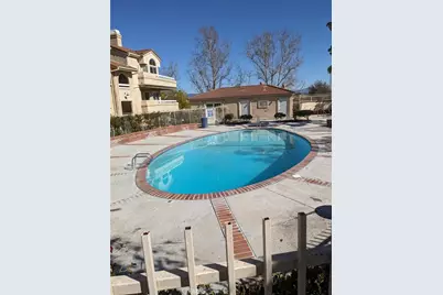 19830 Sandpiper Pl, Newhall, CA 91321 - Photo 17