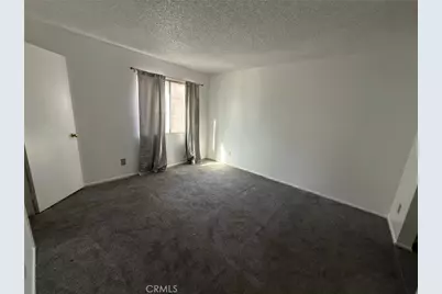 19830 Sandpiper Pl, Newhall, CA 91321 - Photo 9