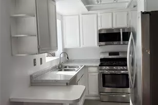 19830 Sandpiper Pl, Newhall, CA 91321 - Photo 15