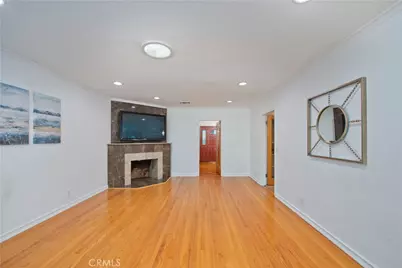 13608 Bassett Street, Los Angeles, CA 91405 - Photo 37