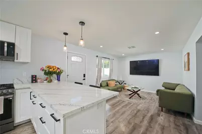 13608 Bassett Street, Los Angeles, CA 91405 - Photo 27