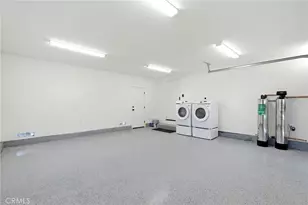 18912 Halsted St, Northridge, CA 91324 - Photo 41