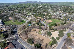 5275 Colodny Dr, Agoura Hills, CA 91301 - Photo 69