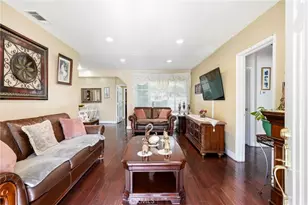 18149 Saticoy, Reseda, CA 91335 - Photo 5