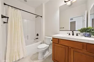 420 Hollyhill, Bakersfield, CA 93312 - Photo 23