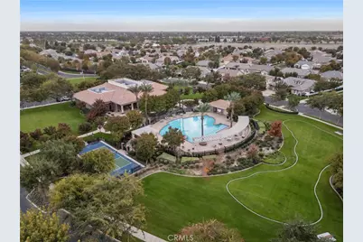 420 Hollyhill, Bakersfield, CA 93312 - Photo 37