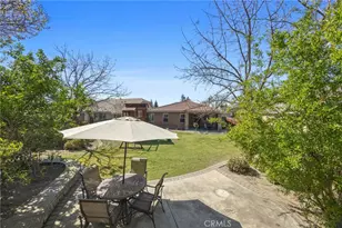 420 Hollyhill, Bakersfield, CA 93312 - Photo 27