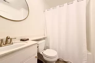 18105 Sundowner Way, Canyon Country, CA 91387 - Photo 9