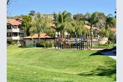 18105 Sundowner Way #978, Canyon Country, CA 91387 - Photo 17